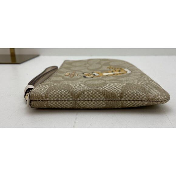 Coach Signature Canvas Year of the Tiger 2022 Wristlet Rare EUC - Picture 7 of 16